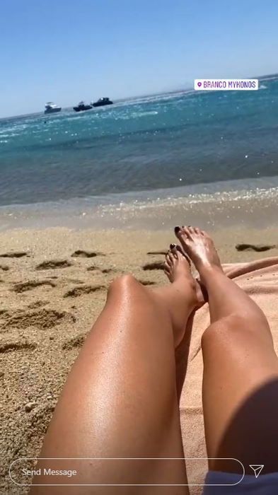 Cât s-a schimbat Adelina Chivu după intervențiile estetice! A plecat fără soțul ei în vacanța din Mykonos și a pozat sexy și nemachiată