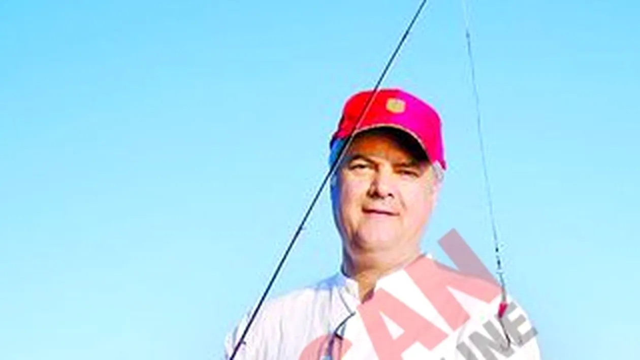 Povesti pescaresti cu fostul premier Adrian Nastase Am prins 20 de stiuci in Delta!