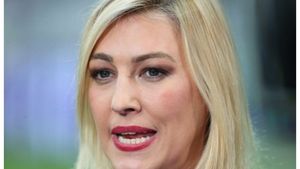 Kelly Cats nu spune nu întâlnirilor, după divorțul de Tom Cates