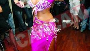 Maharu l-a alergat cu sabia pe "fratele" lui Jasmine