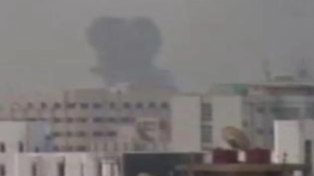 VIDEO A inceput razboiul in Libia! Avioanele franceze bombardeaza tancurile lui Gaddafi