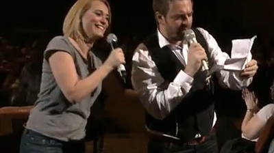Esca a făcut show la concertul lui Horia Brenciu! Uite cum a dansat şi a cântat cu toată sala