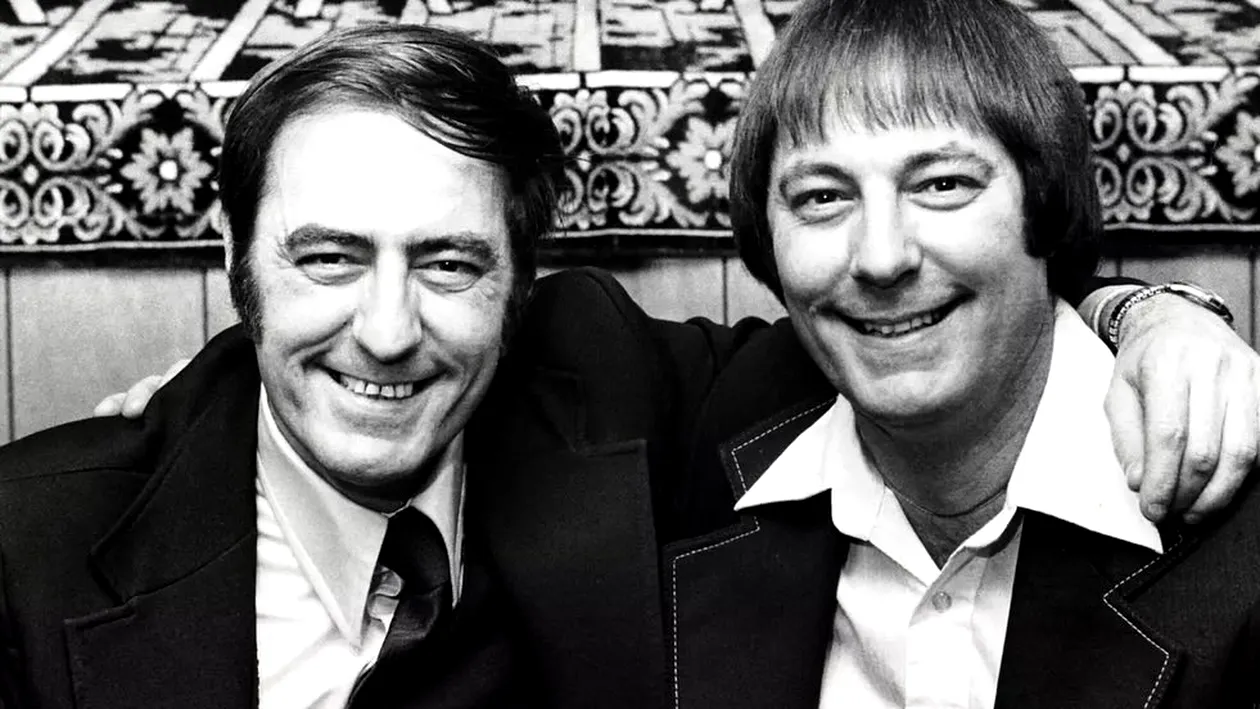 Uimitorul caz al gemenilor care au fost separați la naștere dar au dus vieți identice. Care a fost explicația