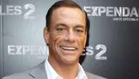 Jean-Claude Van Damme a făcut senzație în mediul online cu mișcările sale de dans. Ritmul a fost dat de o piesă românească