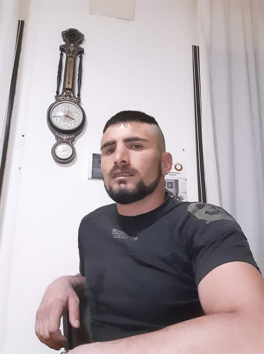 Doljeanul confundat cu un criminal parcă e blestemat de soartă! ”A luat copilul de mână și a sărit cu el pe geam!”
