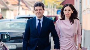 Cum arată și cu ce se ocupă cumnatul lui Nicușor Dan. Ce facultate a terminat Bogdan Grădinaru, de fapt