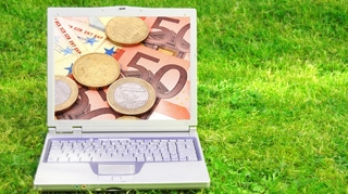 TVA-ul vine, banii falsi raman! BNR a descoperit cu 50% mai multa moneda euro falsa decat in anul precedent!