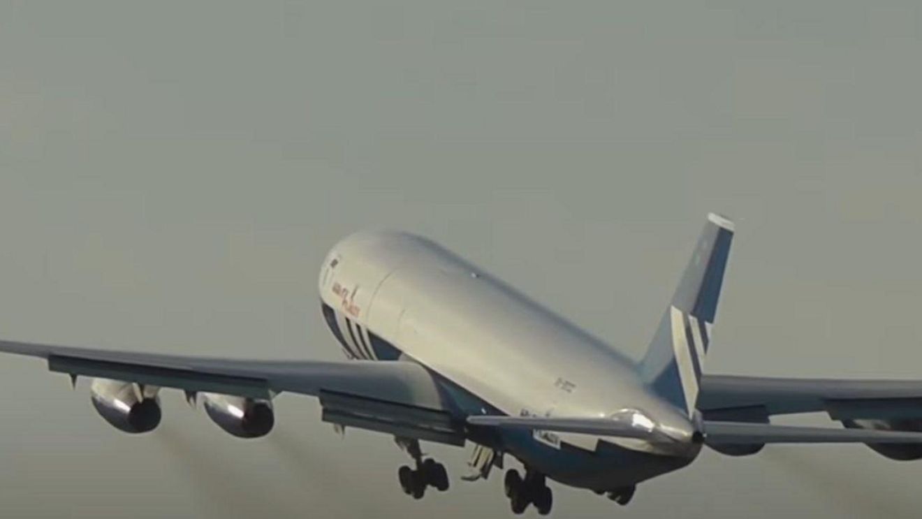 BREAKING | Avion Ryanair cu 153 de pasageri la bord, probleme tehnice pe Aeroportul Otopeni! VIDEO