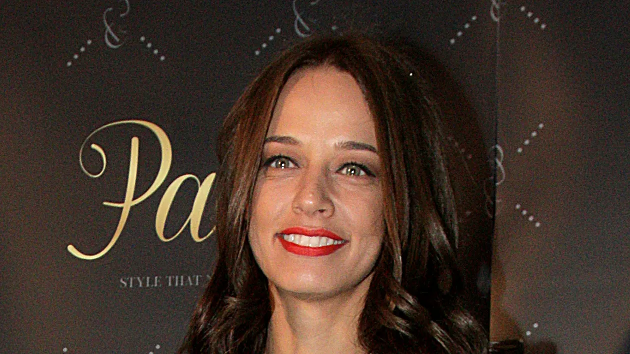 A ajuns sa fie de nerecunoscut! Andreea Raicu, aparitie socanta pe un covor rosu la un eveniment monden.