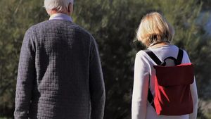 Ce a pățit o tânără de 23 de ani, după ce s-a angajat ca badantă în casa unui pensionar de 73 de ani