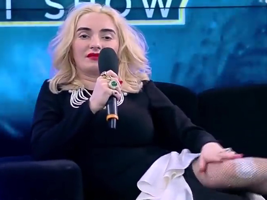 Ana Morodan, în timpul "show-ului" din emisiunea lui Dan Capatos (Foto: captură video)