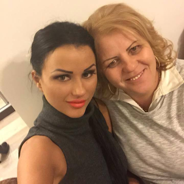 Mama Danielei Crudu, după operaţiile estetice!