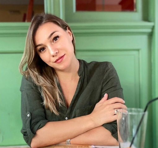 Monica Roșu va fi mămică de fetiță! Ce i-a pregătit, de pe acum, fosta gimnastă + Ce nume va avea