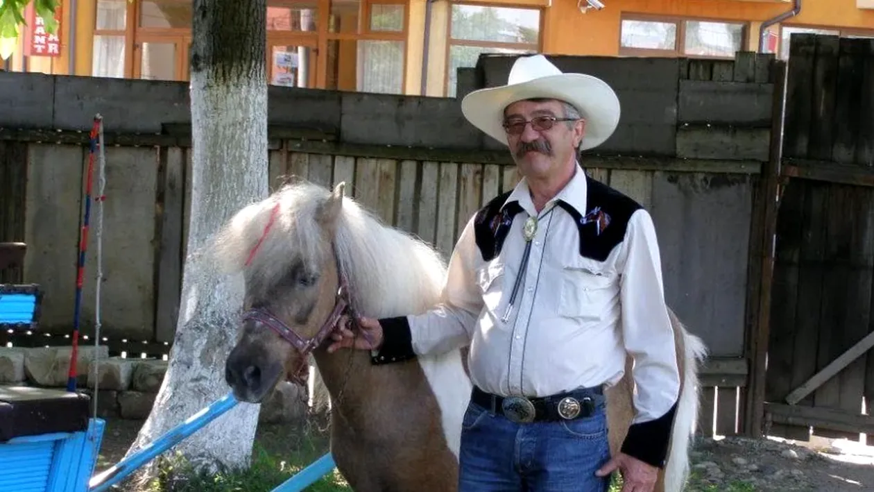 Omul care a bucurat mii de copii a murit: „Cu profundă durere anunțăm trecerea în neființă...”