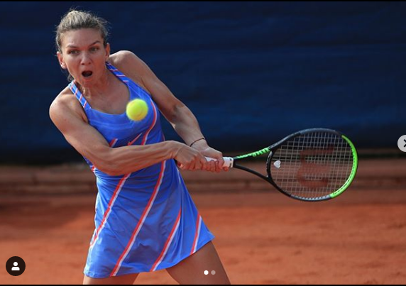 S-a aflat! Pentru cine a sărit Simona Halep în râul Vltava, după ce a câștigat turneul de la Praga