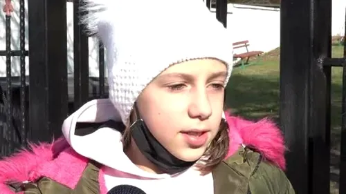 O fetiţă de 10 ani şi-a salvat fratele după ce a sunat la 112. Părinții celor doi sunt surdomuți