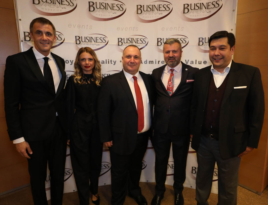 Cosmin Cernat - vedeta Kanal D, Cristina Sava- Director de Marketing si Comunicare Kanal D, Ugur Yesil - CEO Kanal D, Cosmin Stangaciu - General Manager Business Arena,  Fatih Salis – Director Stiri si Programe Interne Kanal D