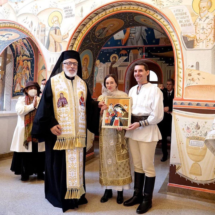 Fostul principe Nicolae și “Lady Di a României” și-au creștinat fetița în cadru restrâns, la Noua Catedrală Arhiepiscopală şi Regală de la Curtea de Argeş