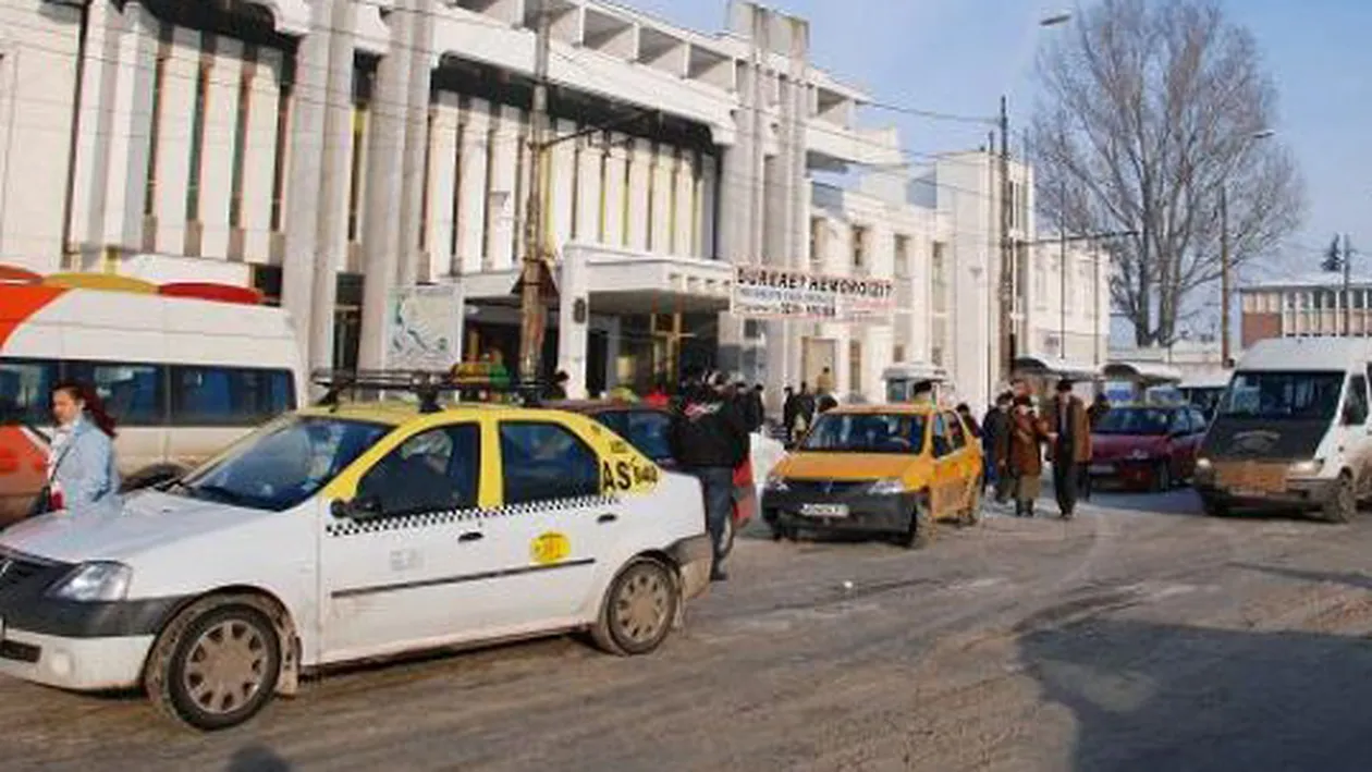 Taximetriştii din Focşani, puşi la respect de Primărie! Ce culoare vor avea maşinile şi care este ţinuta vestimentară pe care o vor adopta şoferii de taxi