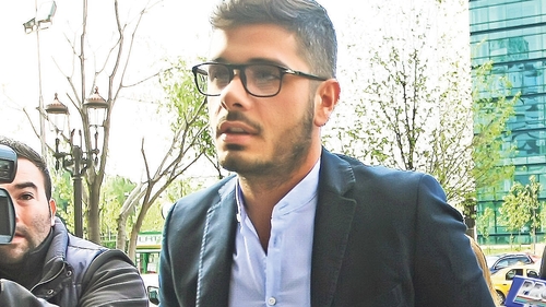 Avem imaginile. Ce a păţit fostul soţ al Antoniei, la LOFT,  cu o blondă jucăuşă