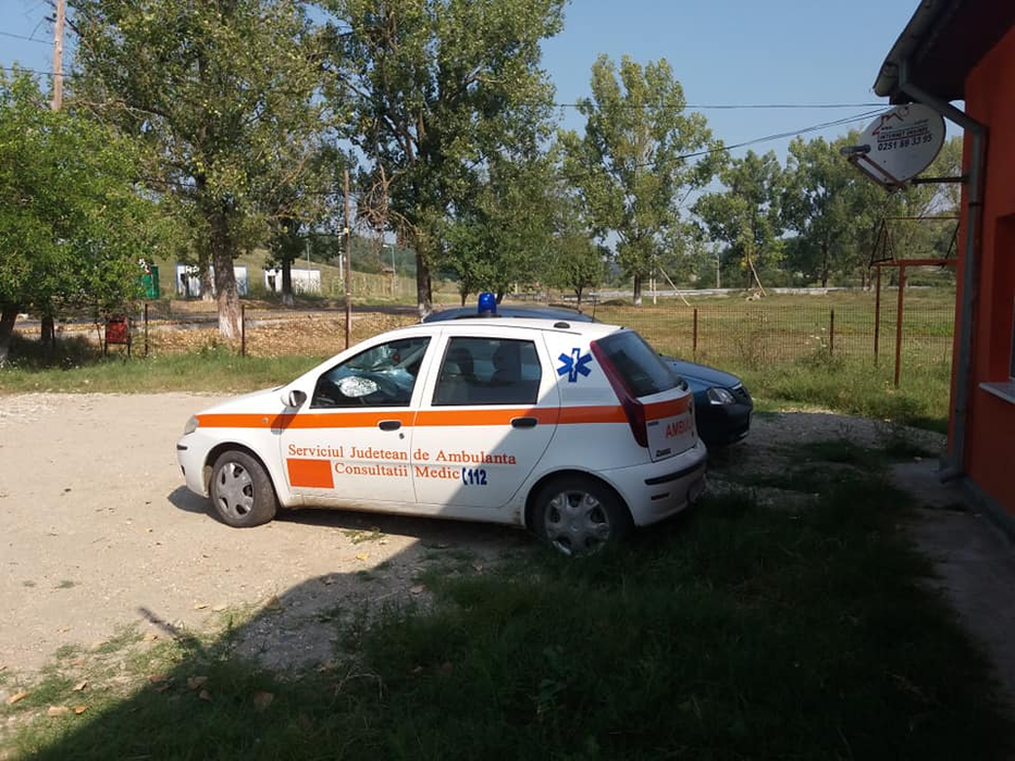 Ambulanța centrului a fost cumpărată din donații, inclusiv ale medicului