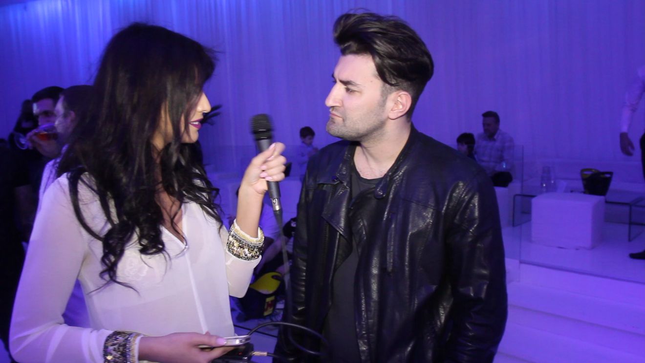 Pus fata in fata cu un fotomodel de succes, Smiley s-a incurcat in declaratii. "Nu stiu, imi place si statutul de burlac"