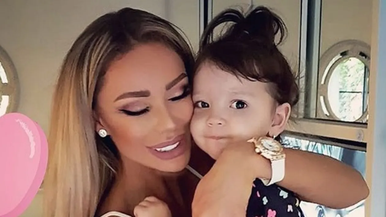 Bianca Drăgușanu a atras toate privirile în Mamaia! Cum a fost surprinsă pe plajă cu Sofia: “Ce curajoasă e doamna”