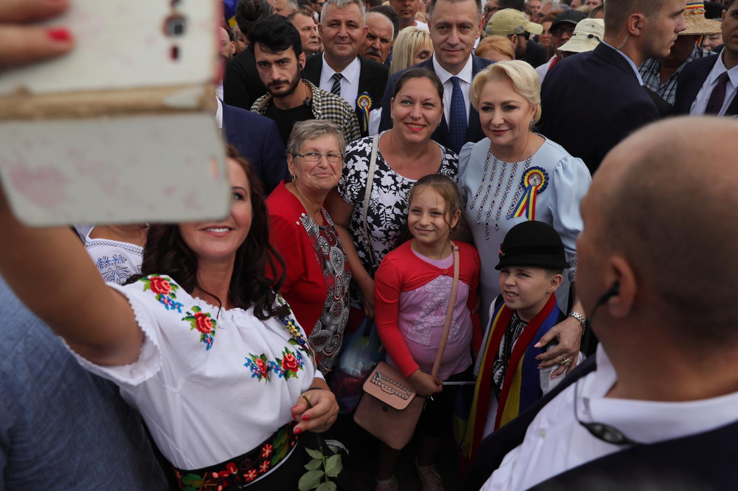 Premierul Viorica Dăncilă participă la sărbătorile naționale de la Țebea