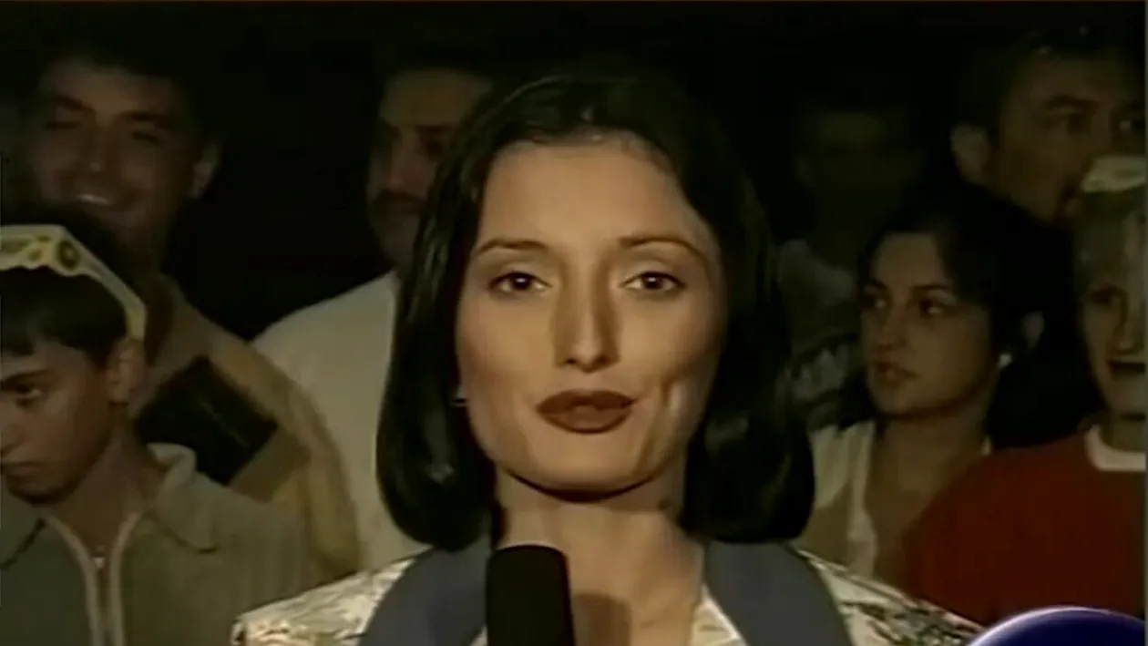Recunoști cine este vedeta PRO TV din imagine? Lucrează în trust din anul 1999