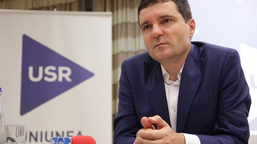 Dosar penal pentru finanţarea USR: Zeci de persoane fără adăpost ar fi sponsorizat partidul