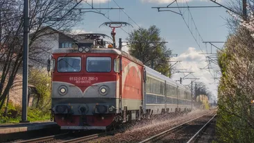 Anunțul făcut de CFR, înainte de 1 mai. Cât costă trenul până la mare