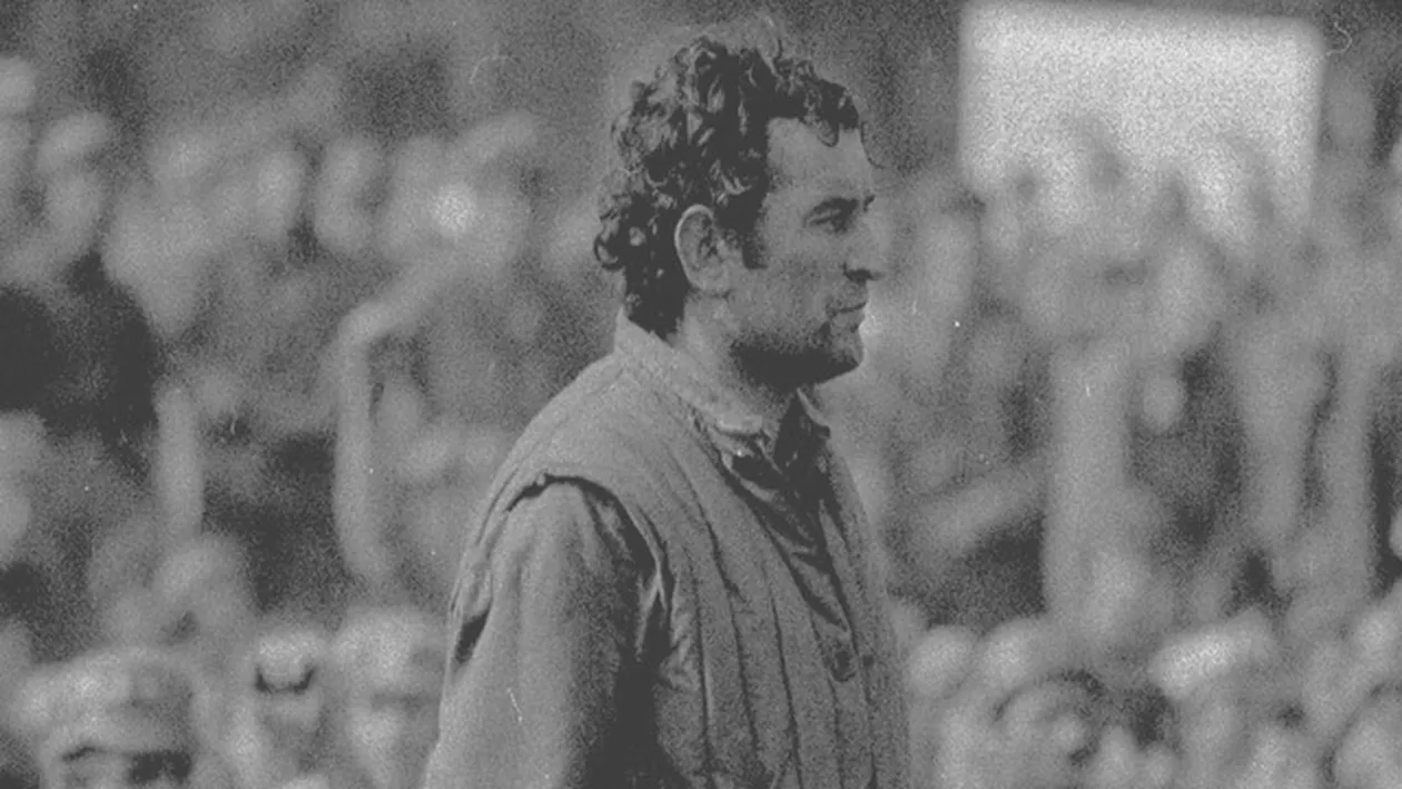 De la uniforma de miner, la cea de detinut si la costumul de ginerica! 1990-2013, viata lui Miron Cozma in imagini