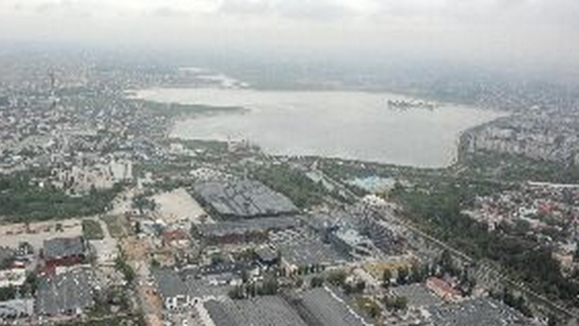 Un baiat de 15 ani s-a inecat in Lacul Morii din Capitala