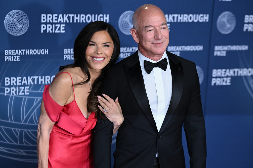 Jeff Bezos și Lauren Sanchez
Foto: Profimedia