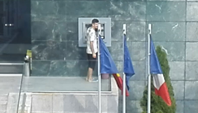 Tudor Chirilă a făcut ”blat” cu o angajată, pentru a scoate o sumă de bani de la bancomat!