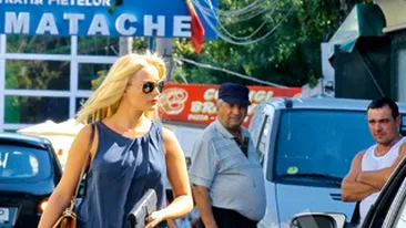 Laura Cosoi face furori si in piata