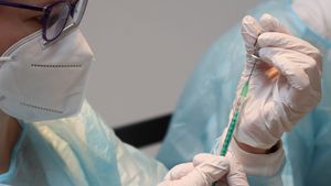 Radu Ciornei, imunolog, despre riscurile vaccinului anti-COVID-19