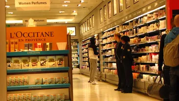 Ce a facut cumintelul Raul Rusescu la Amsterdam? Iubita lui sotie a ramas uimita!