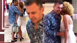 Avem primele imagini cu ex-soțul Ancăi Țurcașiu și noua iubită. S-au sărutat în mall, de față cu...