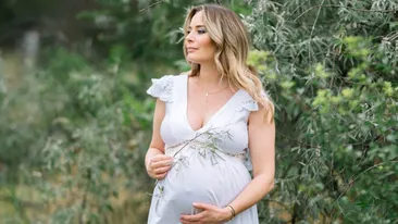Laura Cosoi este însărcinată pentru a patra oară! Actrița a dat vestea cea mare, la scurt timp după moartea mamei ei: „Miracolul vieții”