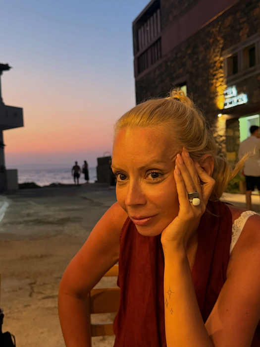 Imagine rară cu Daciana Sârbu și iubitul tinerel. Cum s-au afișat în vacanța din Grecia