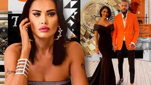 Oana Zăvoranu îi acuză pe Adelina Pestrițu și soțul Virgil că vând ceasuri false! ”Rolex-urile vin în folie de plastic? Sunt fake-uri obosite din Turcia!”