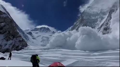 Avertisment de la ANM: Risc de avalanșe în Munții Făgăraș și în Masivul Bucegi