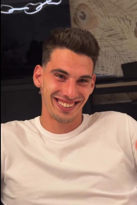 Gestul făcut de părinții lui Victor Cornea, înainte de nunta cu Andreea Bălan. I-au dat lacrimile instant!
