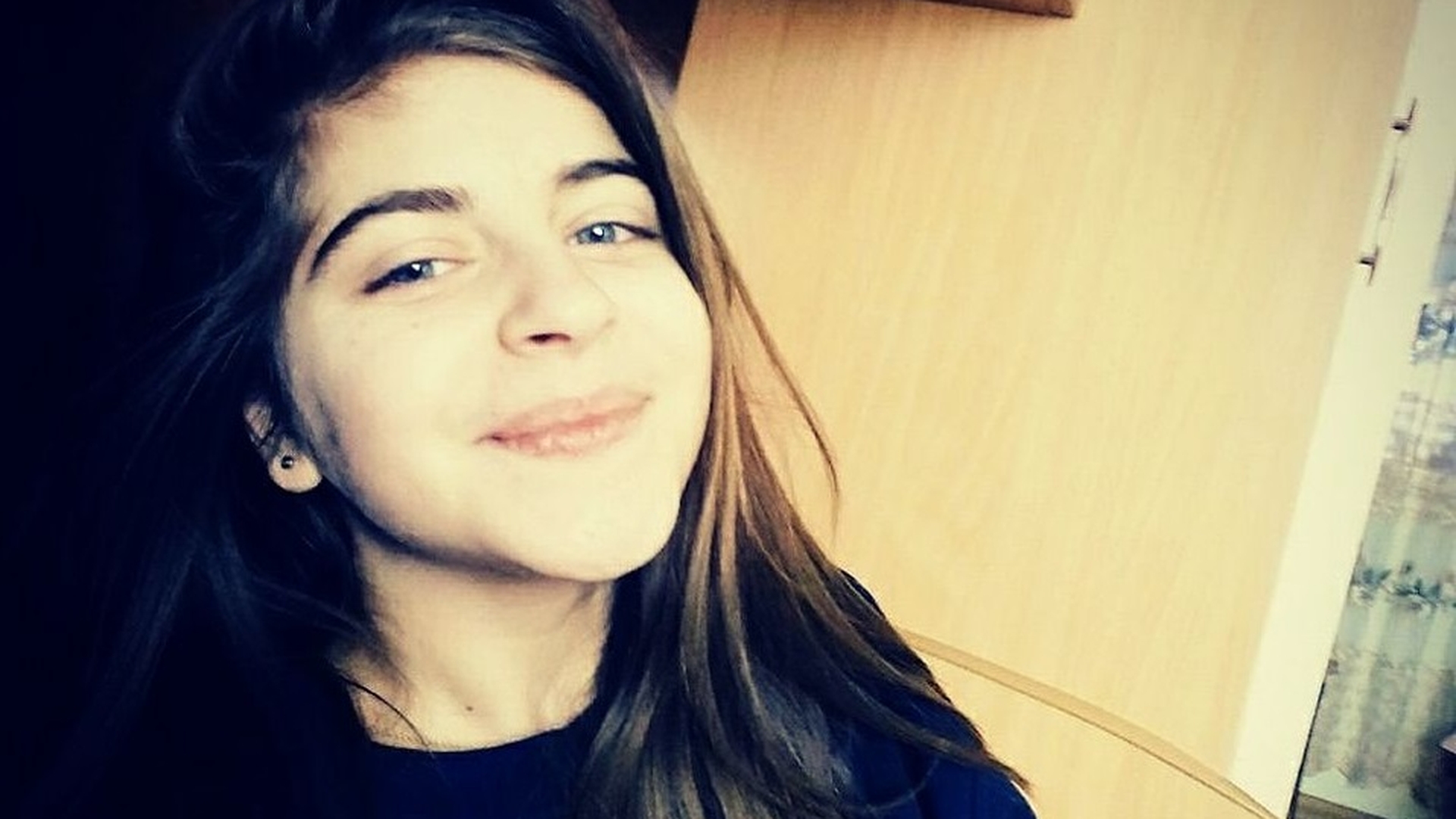 Drama neștiută a familiei Ralucăi Noacă, adolescenta care a murit în urma unui accident din Bârlad. Unii cred că este vorba despre un blestem