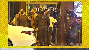 A fost haos la Mozzafiato, unul dintre cele mai selecte restaurante din Capitală. Mascații au “stricat” un mega-party! Toate detaliile aici