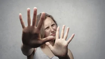 Șocant! Ce a putut să îi facă un tată din Vaslui, propriei fiice, în timp ce mama era plecată la muncă în străinătate