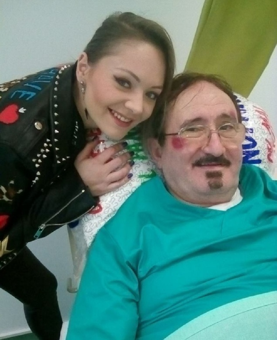 Cornel Palade a ajuns la spital, cu mai multe vânătăi pe faţă. Prima reacţie a fiicei sale, Ada
