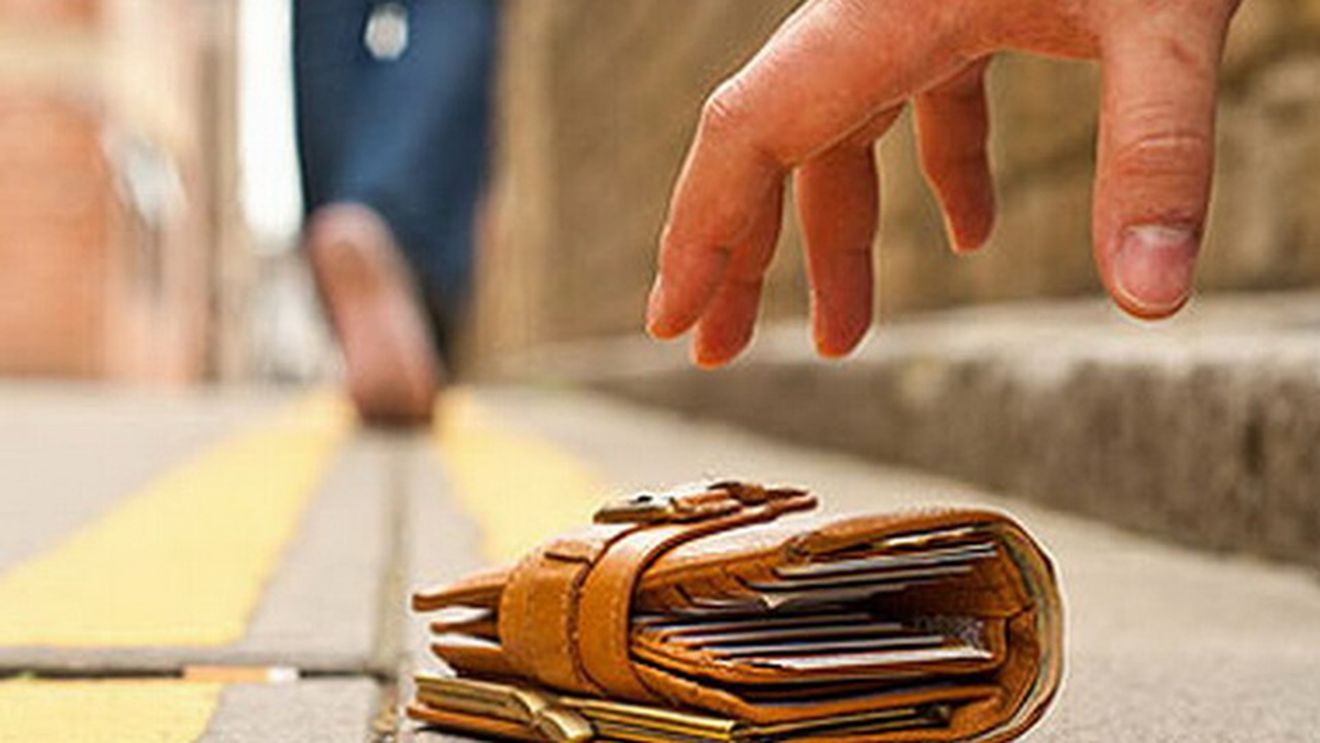 Si-a pierdut portofelul la un meci de baseball! Ce a urmat intrece orice scenariu de film!