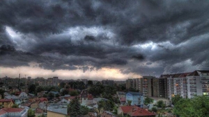 Vremea în weekend 18-19 mai. Meteorologii anunță furtuni și descărcări electrice